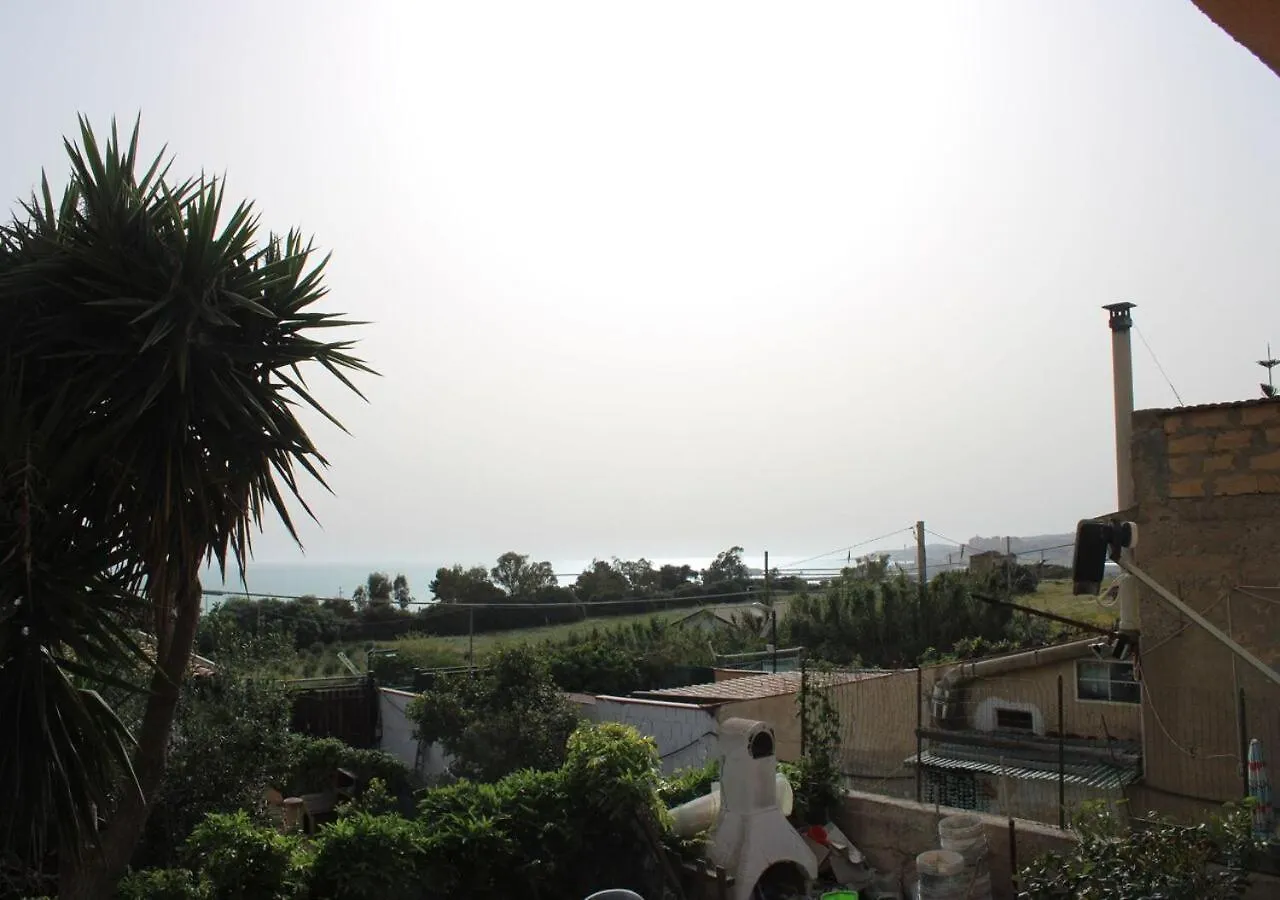 וילה Villaggio Pirandello Maddalusa House איטליה